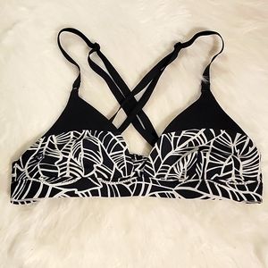 Lululemon swim top